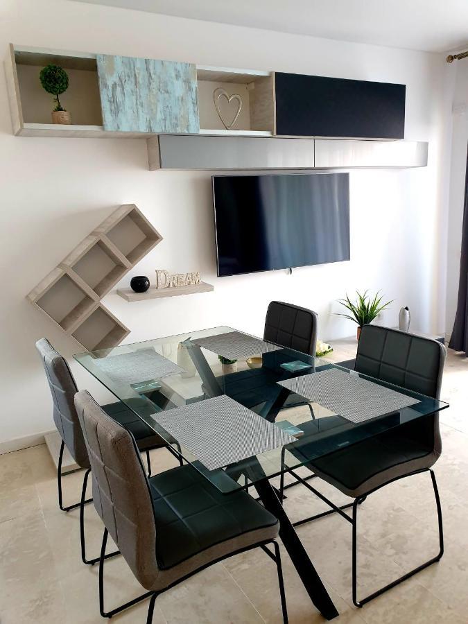 Seafront Papaya Apartment Năvodari Екстериор снимка