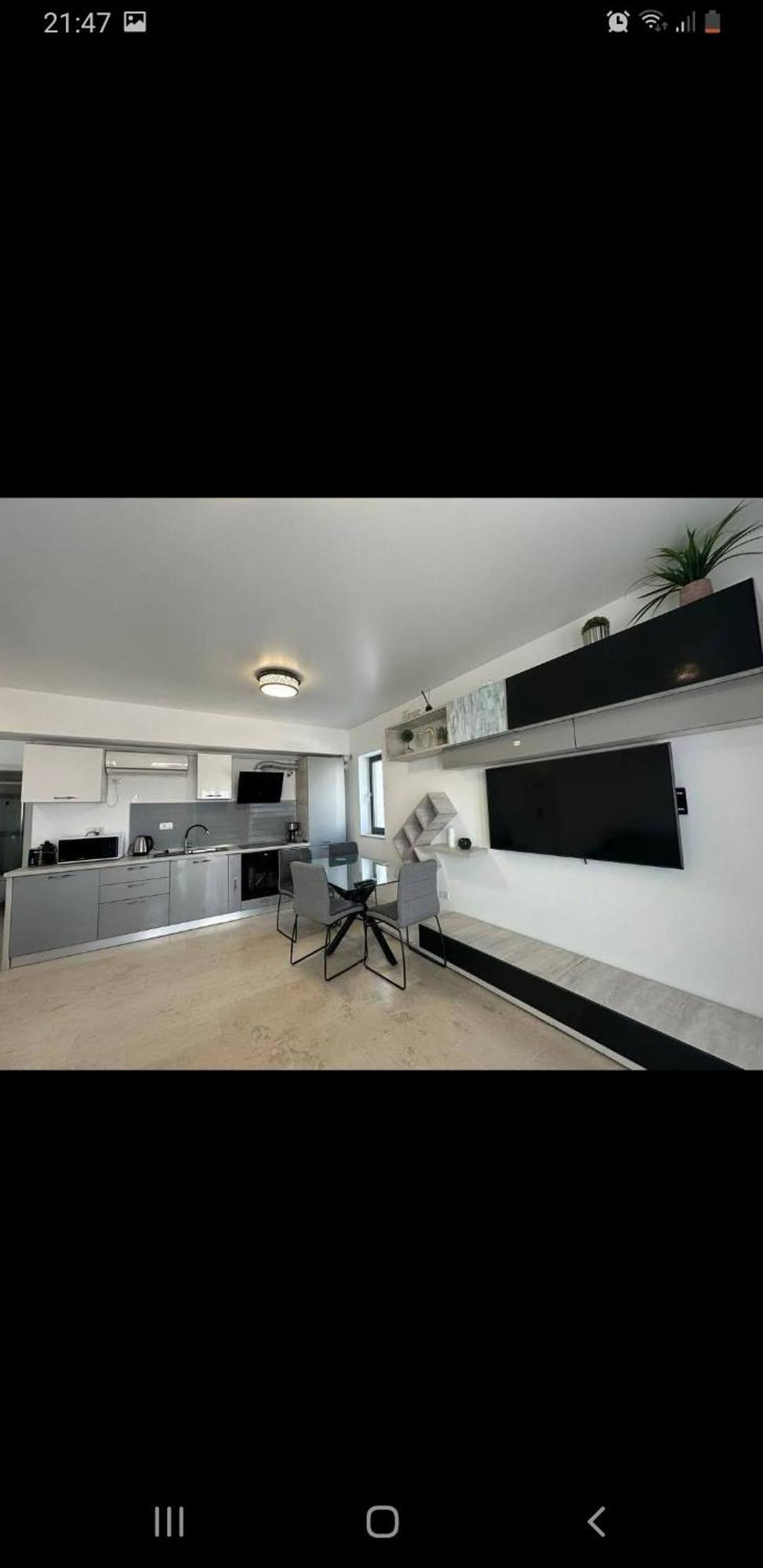 Seafront Papaya Apartment Năvodari Екстериор снимка
