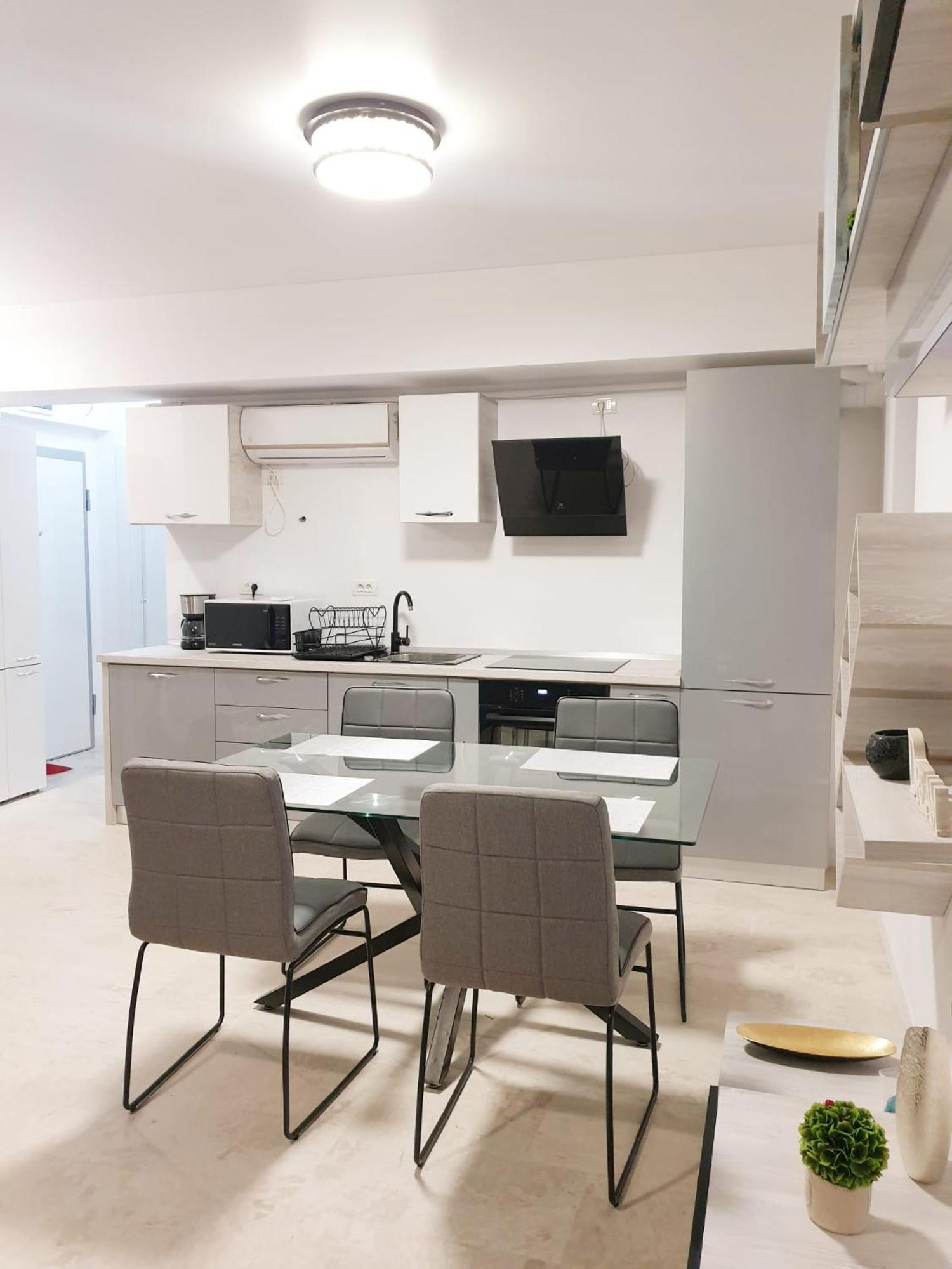 Seafront Papaya Apartment Năvodari Екстериор снимка